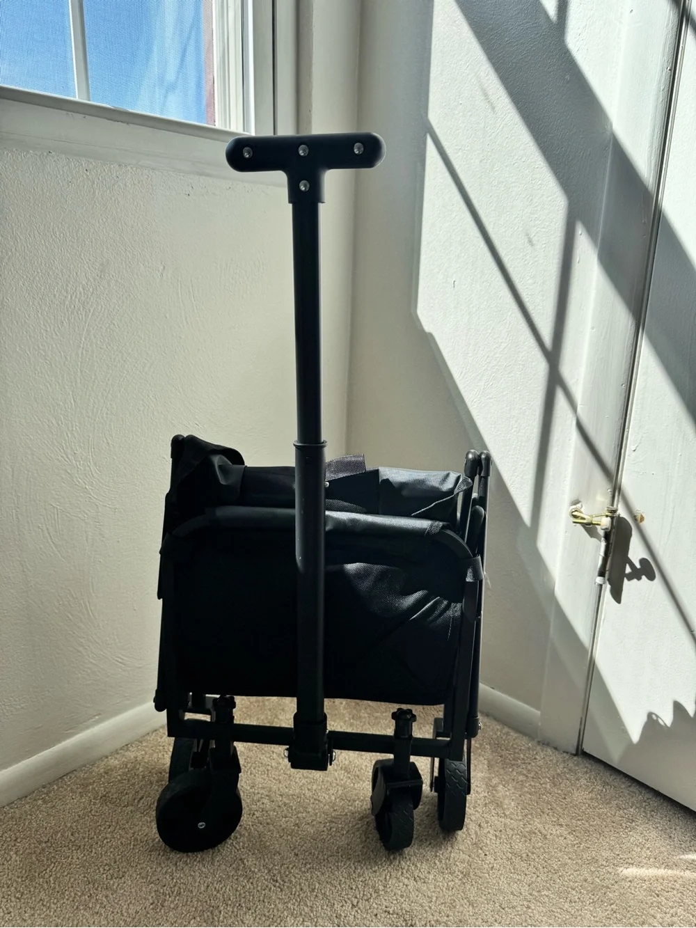 Collapsible Black Smal Wagon with Handle